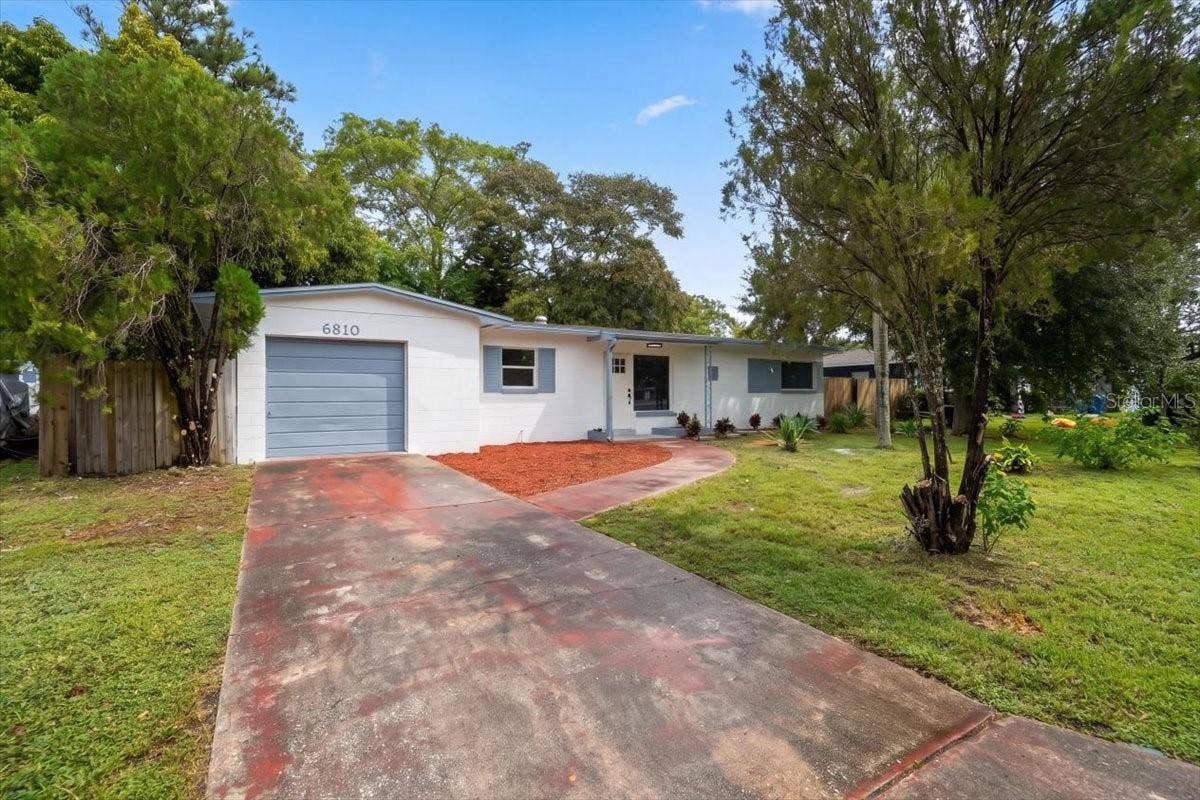 6810 DR MARTIN LUTHER KING JR STREET N, St Petersburg, FL 33702