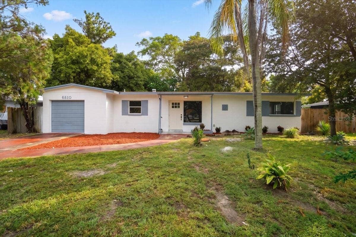 6810 DR MARTIN LUTHER KING JR STREET N, St Petersburg, FL 33702