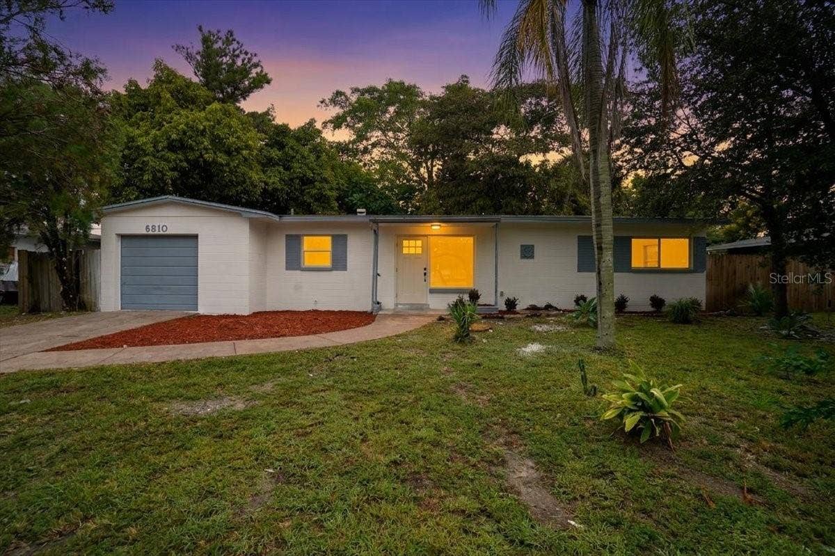 6810 DR MARTIN LUTHER KING JR STREET N, St Petersburg, FL 33702
