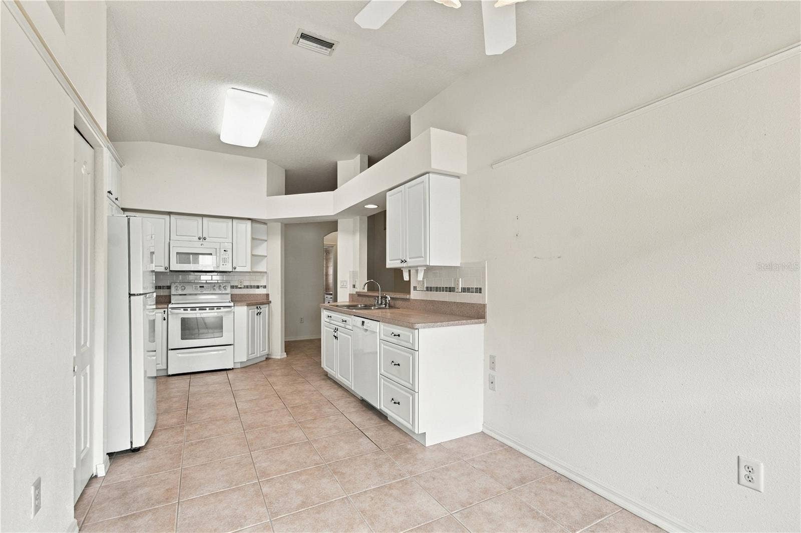 11508 BLOOMINGTON COURT, New Port Richey, FL 34654