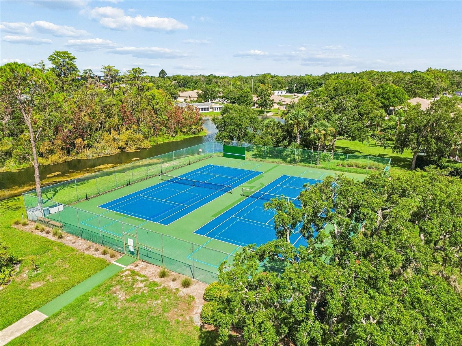 11508 BLOOMINGTON COURT, New Port Richey, FL 34654