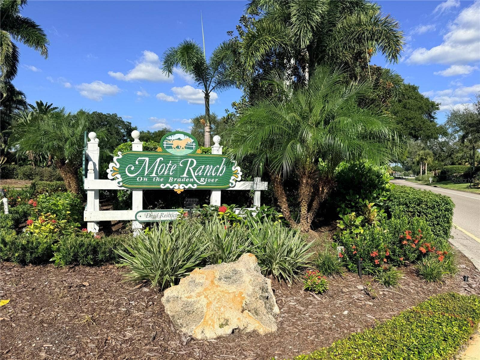 5829 CARRIAGE DRIVE, Sarasota, FL 34243 Mote Ranch