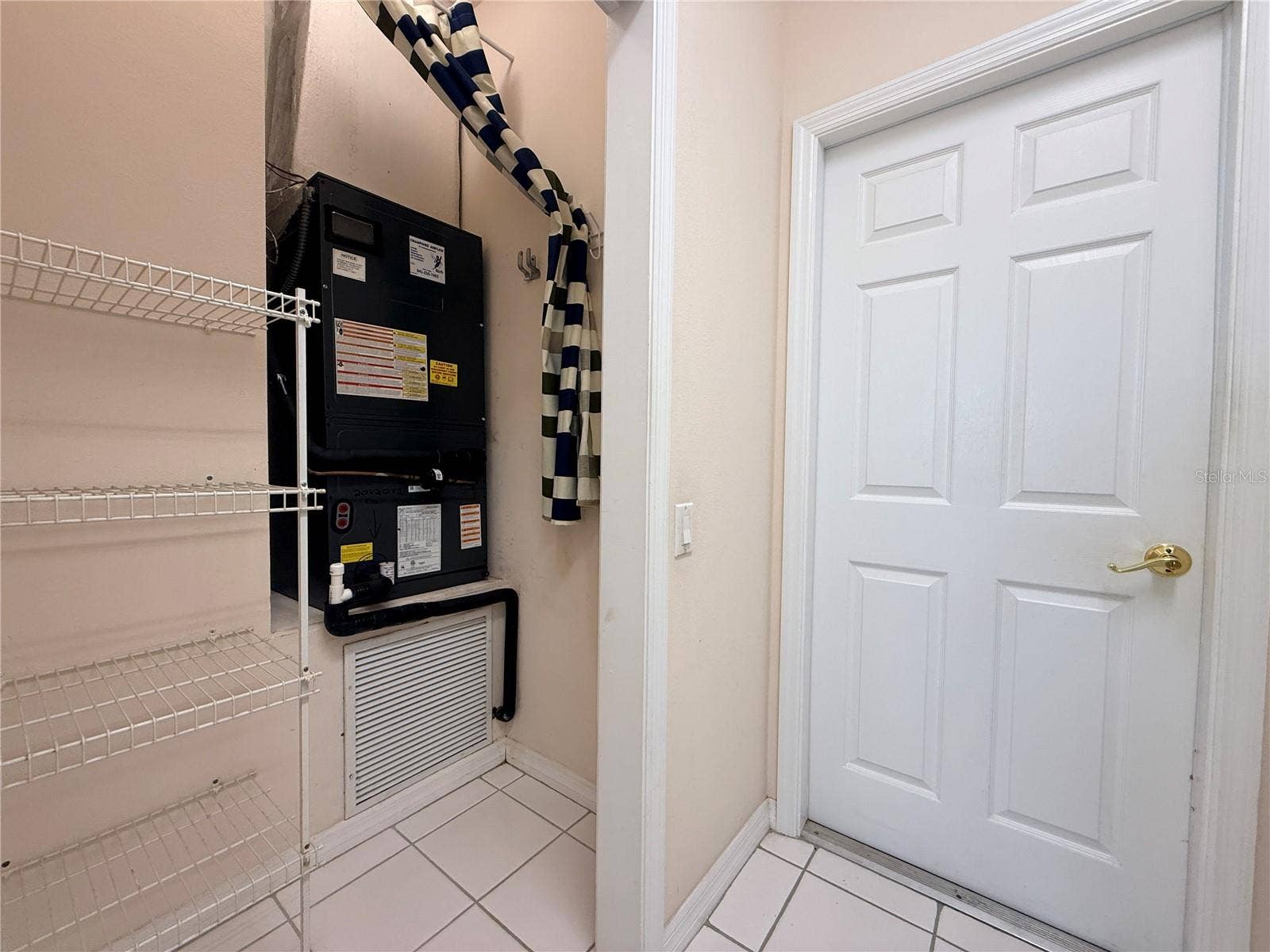 5829 CARRIAGE DRIVE, Sarasota, FL 34243 A/C