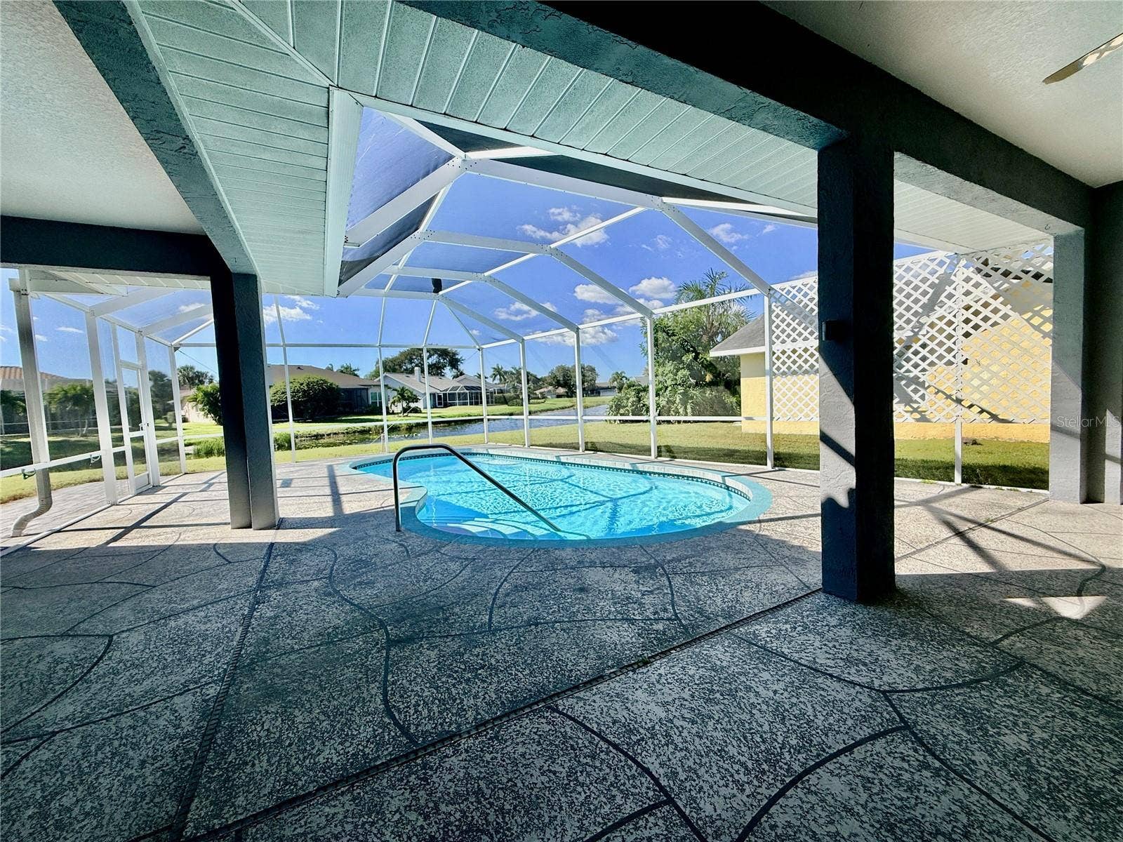 5829 CARRIAGE DRIVE, Sarasota, FL 34243 Private Pool