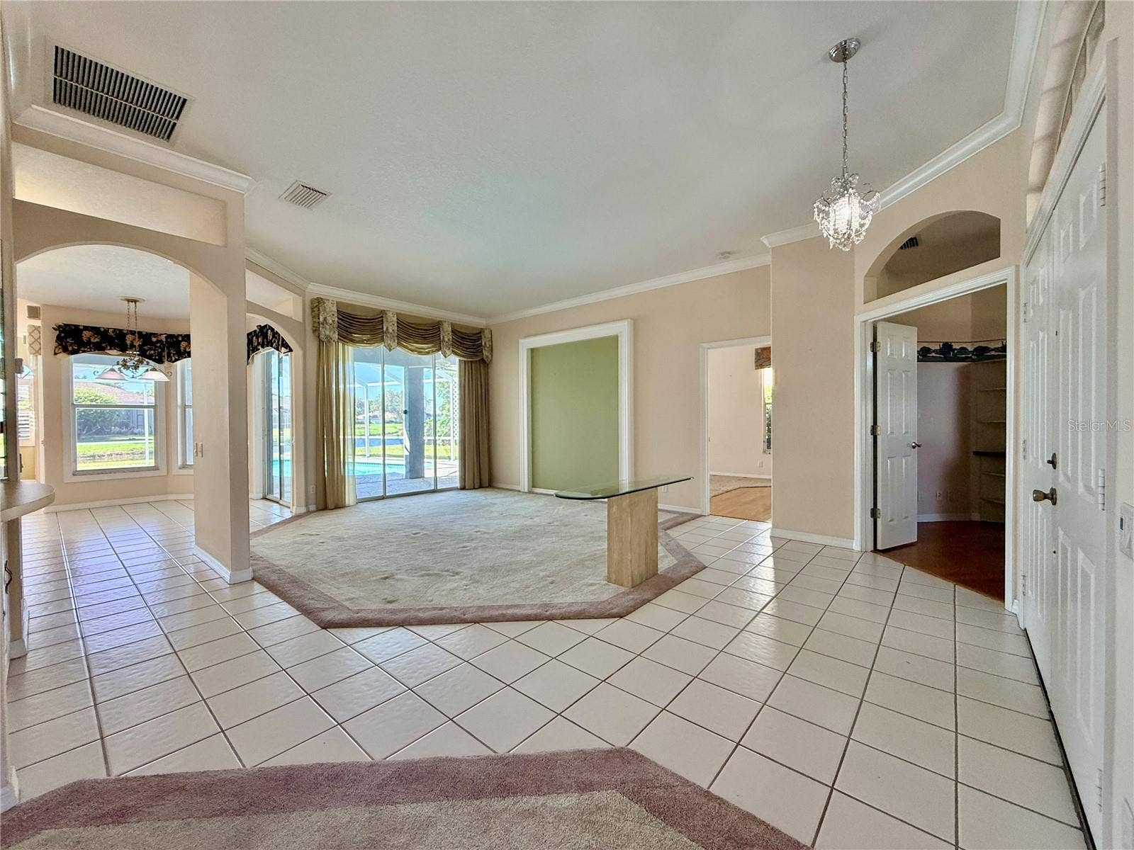 5829 CARRIAGE DRIVE, Sarasota, FL 34243 5829 CARRIAGE DRIVE, Sarasota, FL 34243