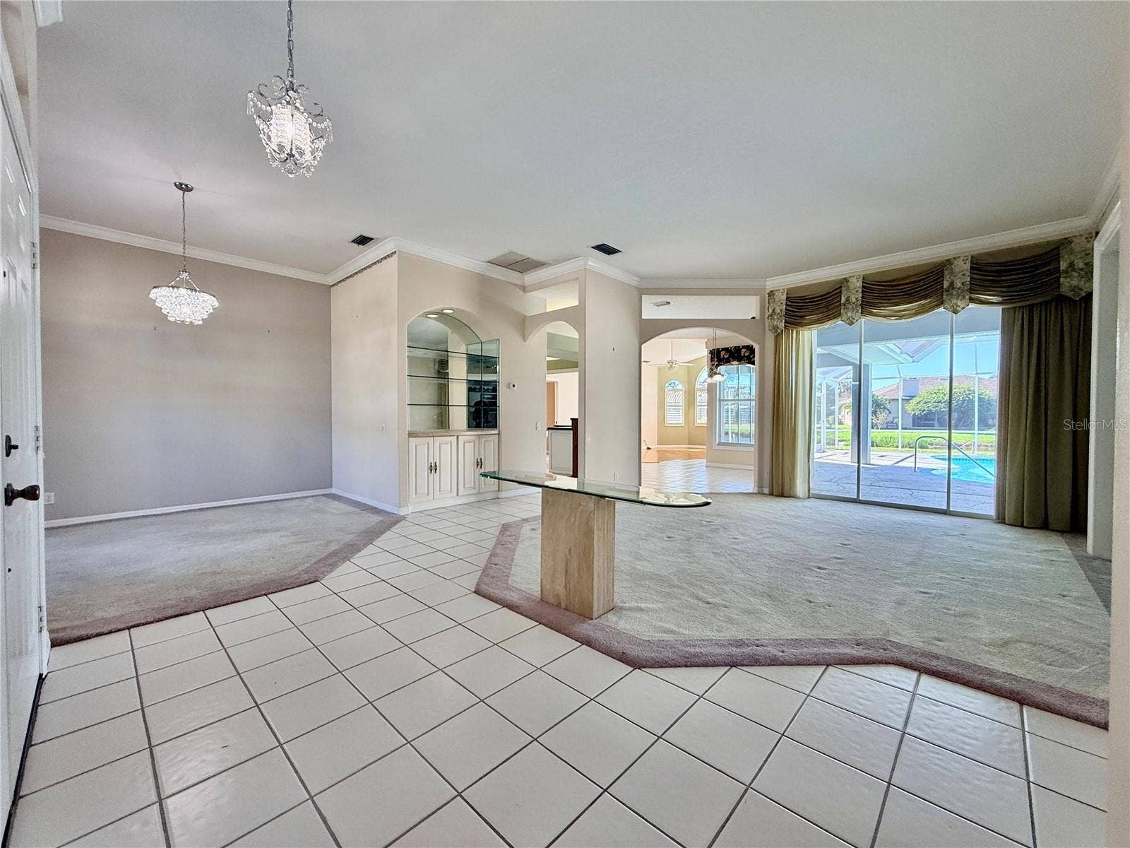 5829 CARRIAGE DRIVE, Sarasota, FL 34243 5829 CARRIAGE DRIVE, Sarasota, FL 34243
