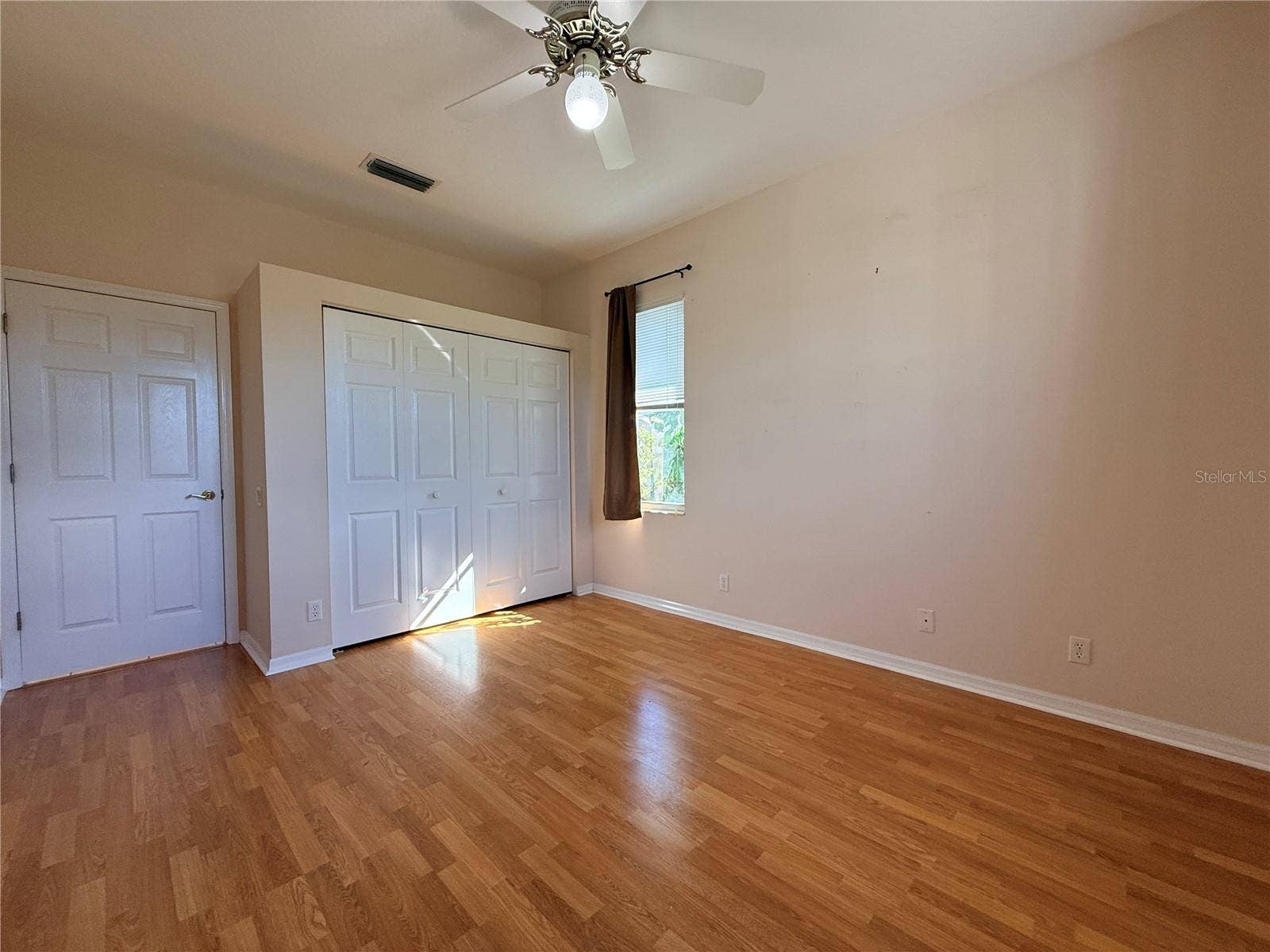 5829 CARRIAGE DRIVE, Sarasota, FL 34243 5829 CARRIAGE DRIVE, Sarasota, FL 34243