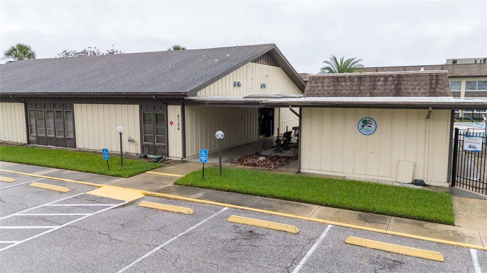 4712 MARINE PARKWAY, #105, New Port Richey, FL 34652 4712 MARINE PARKWAY, #105, New Port Richey, FL 34652