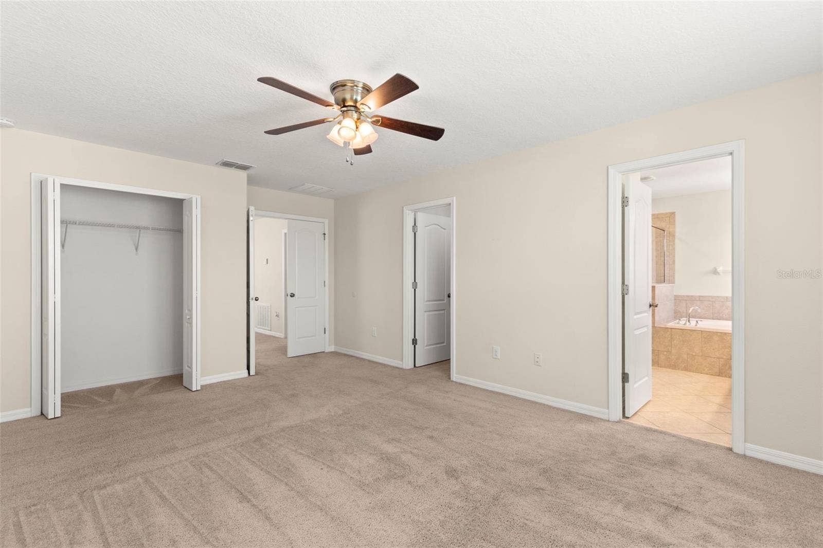 2719 GARDEN FALLS DRIVE, Brandon, FL 33511 2719 GARDEN FALLS DRIVE, Brandon, FL 33511