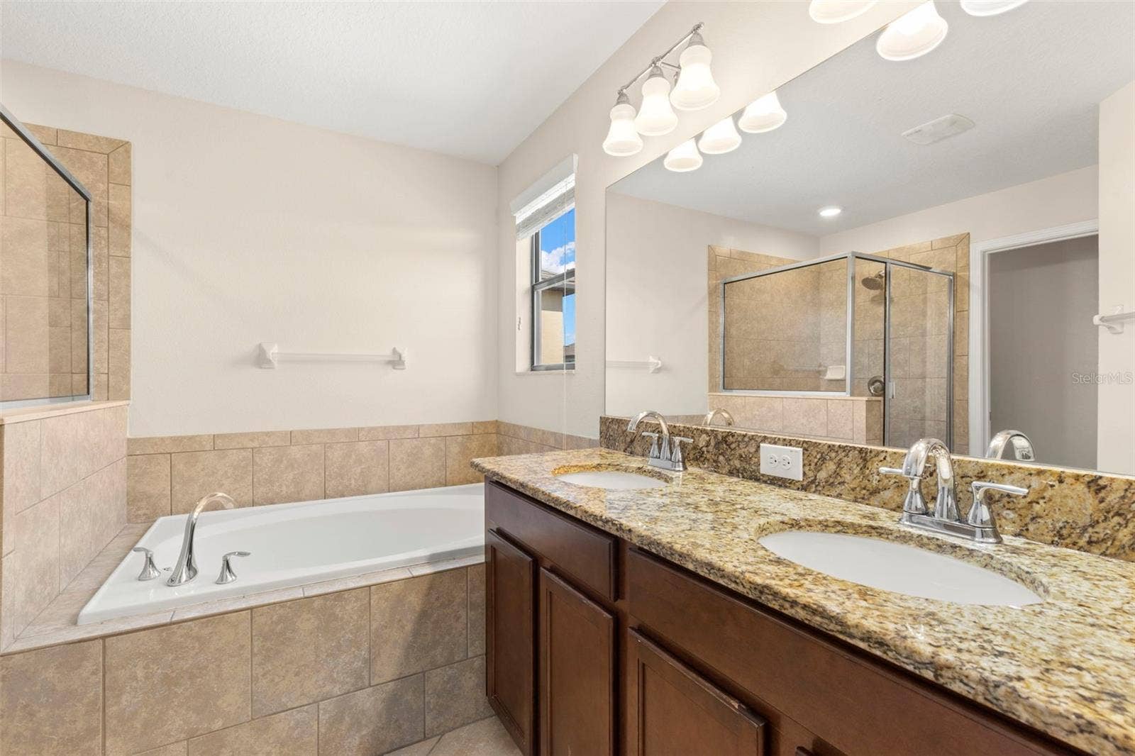 2719 GARDEN FALLS DRIVE, Brandon, FL 33511 2719 GARDEN FALLS DRIVE, Brandon, FL 33511