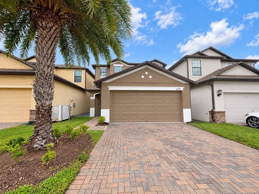 Property photo for 2719 GARDEN FALLS DRIVE, Brandon, FL
