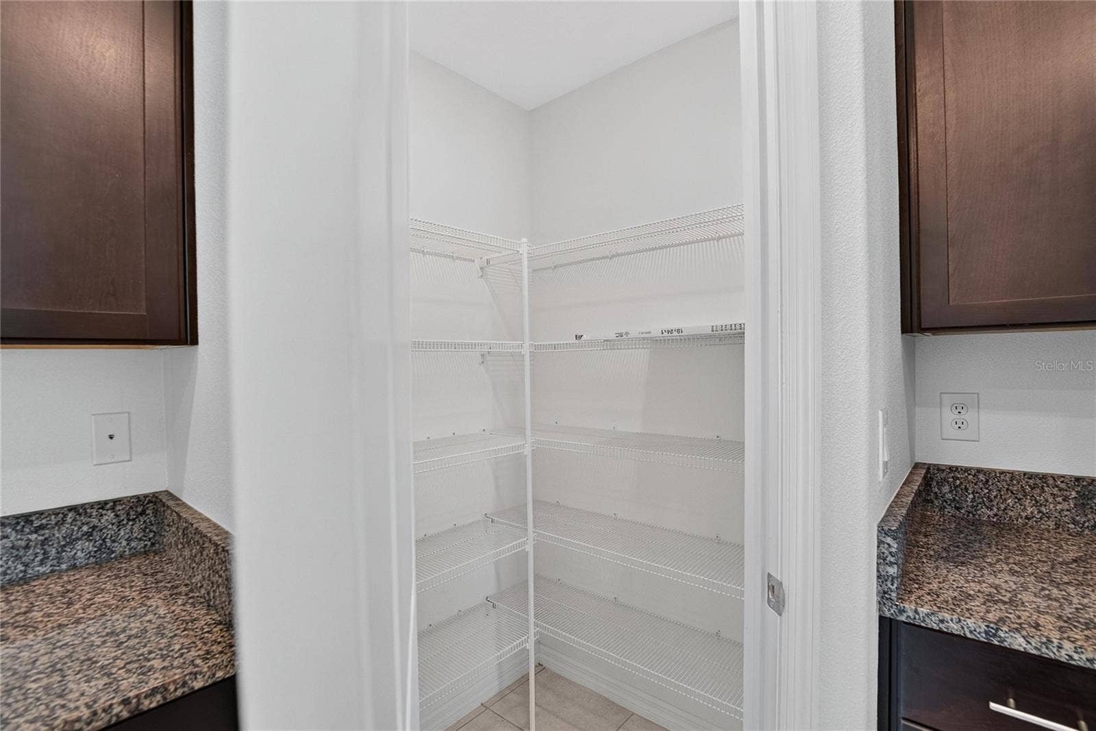 5487 BLUE AZURE DRIVE, Wimauma, FL 33598 5487 BLUE AZURE DRIVE, Wimauma, FL 33598
