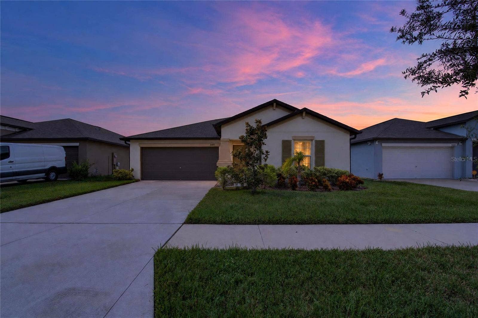 5487 BLUE AZURE DRIVE, Wimauma, FL 33598 5487 BLUE AZURE DRIVE, Wimauma, FL 33598