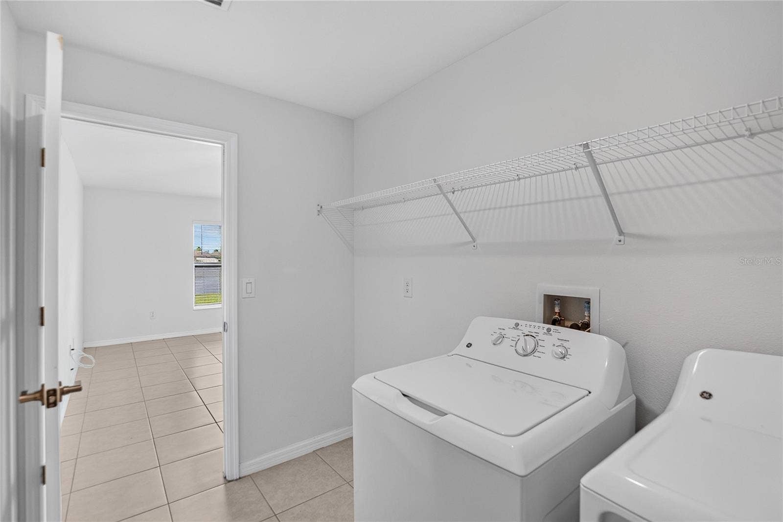 5487 BLUE AZURE DRIVE, Wimauma, FL 33598 5487 BLUE AZURE DRIVE, Wimauma, FL 33598