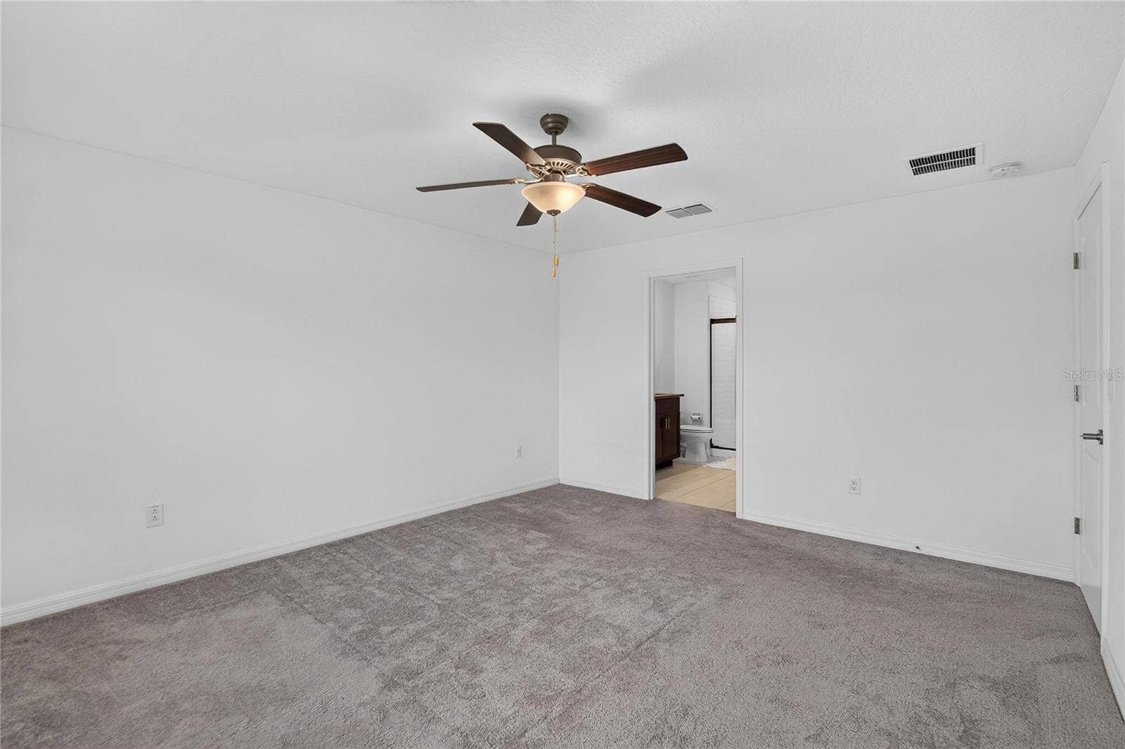 5487 BLUE AZURE DRIVE, Wimauma, FL 33598 5487 BLUE AZURE DRIVE, Wimauma, FL 33598