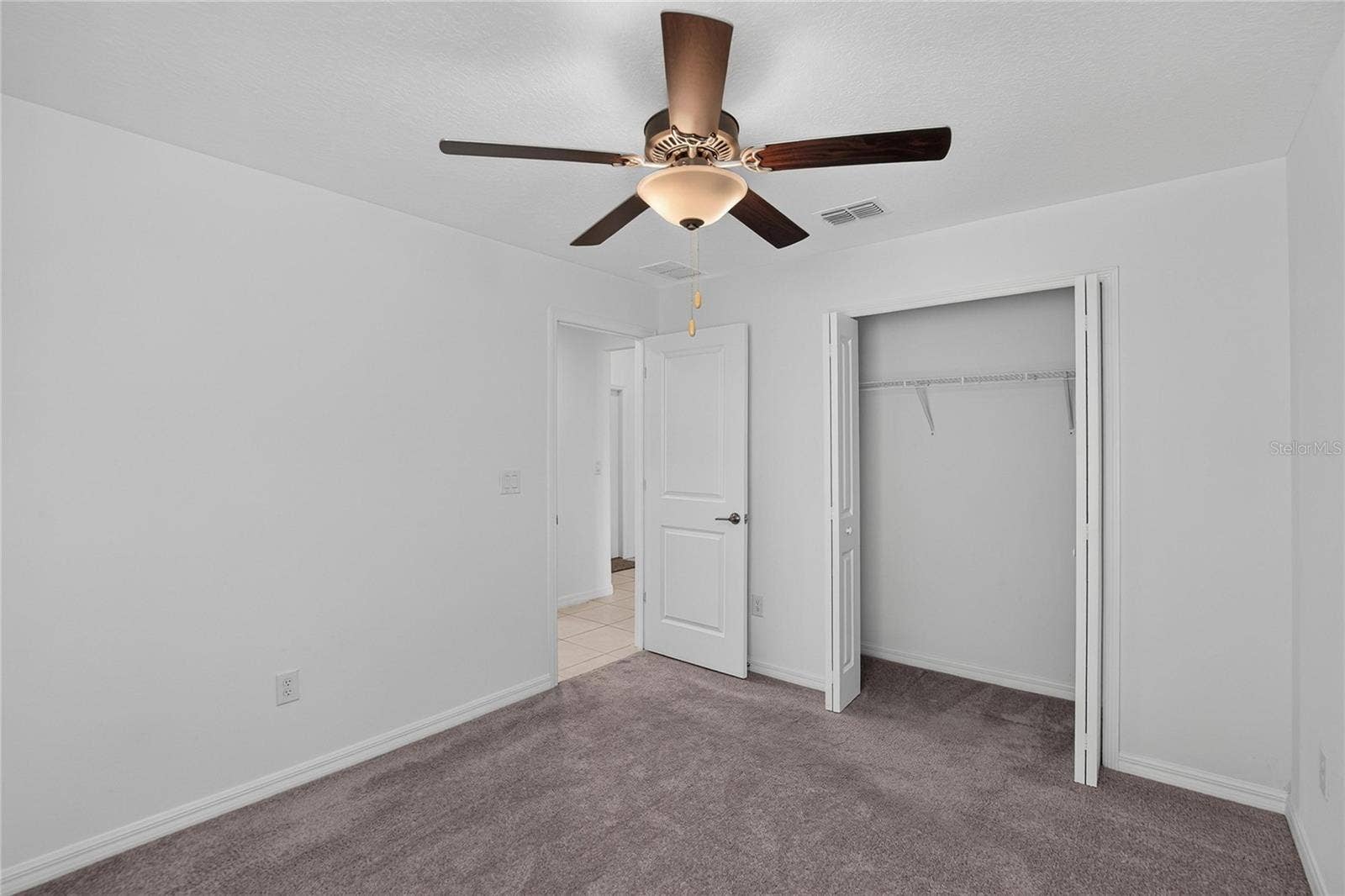 5487 BLUE AZURE DRIVE, Wimauma, FL 33598 5487 BLUE AZURE DRIVE, Wimauma, FL 33598