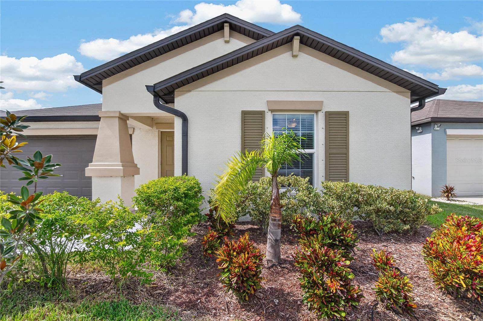 5487 BLUE AZURE DRIVE, Wimauma, FL 33598 5487 BLUE AZURE DRIVE, Wimauma, FL 33598