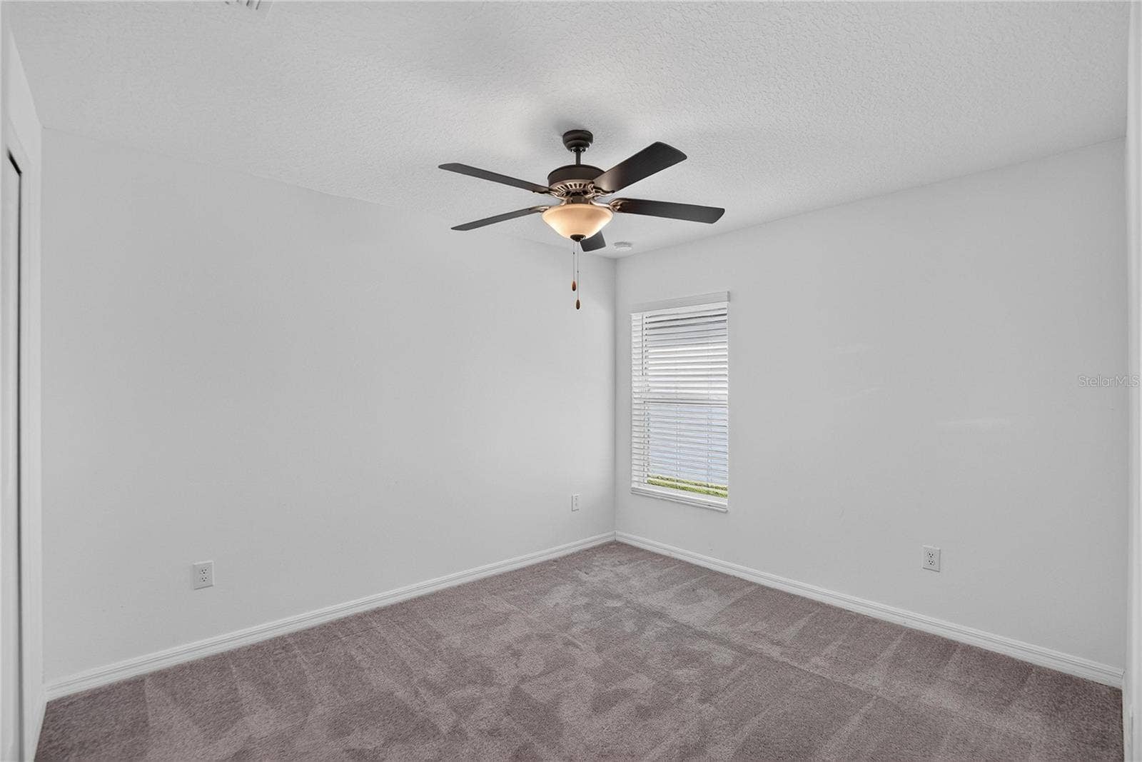 5487 BLUE AZURE DRIVE, Wimauma, FL 33598 5487 BLUE AZURE DRIVE, Wimauma, FL 33598