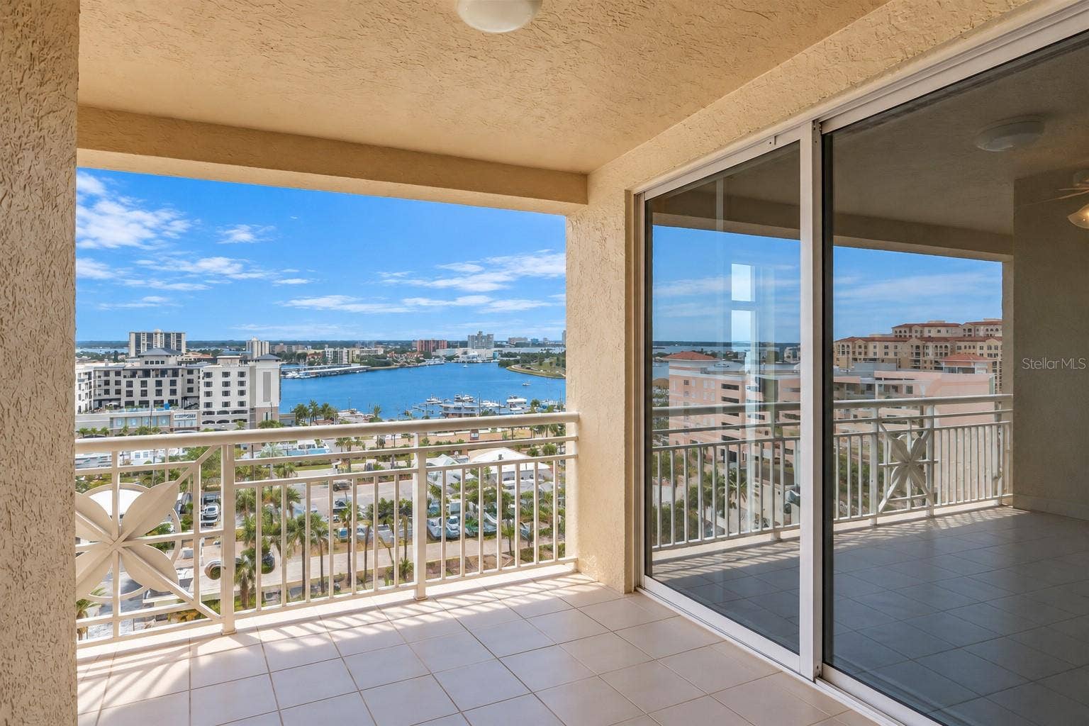 10 PAPAYA STREET, #1006, Clearwater, FL 33767 10 PAPAYA STREET, #1006, Clearwater, FL 33767