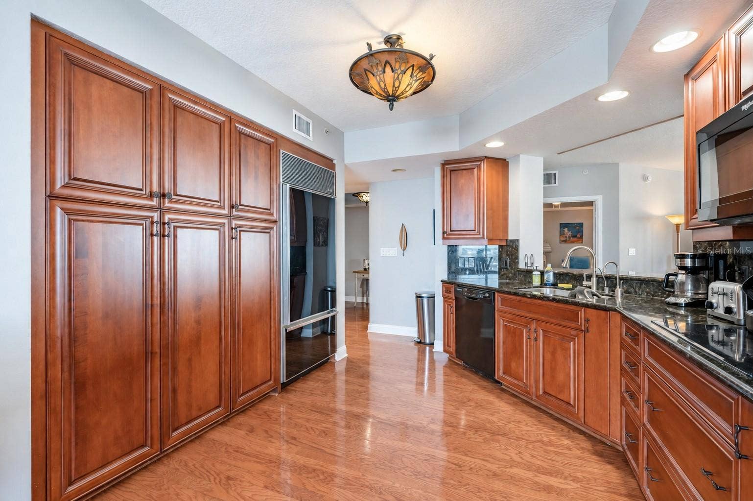 10 PAPAYA STREET, #1006, Clearwater, FL 33767 10 PAPAYA STREET, #1006, Clearwater, FL 33767