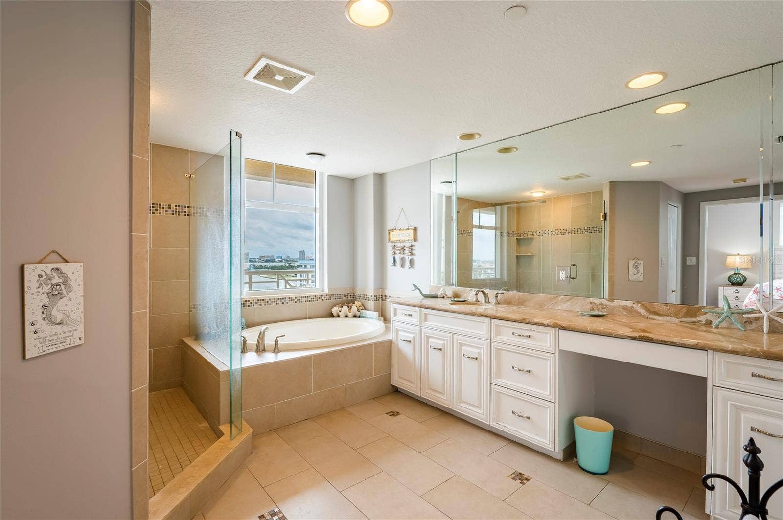 10 PAPAYA STREET, #1006, Clearwater, FL 33767 10 PAPAYA STREET, #1006, Clearwater, FL 33767