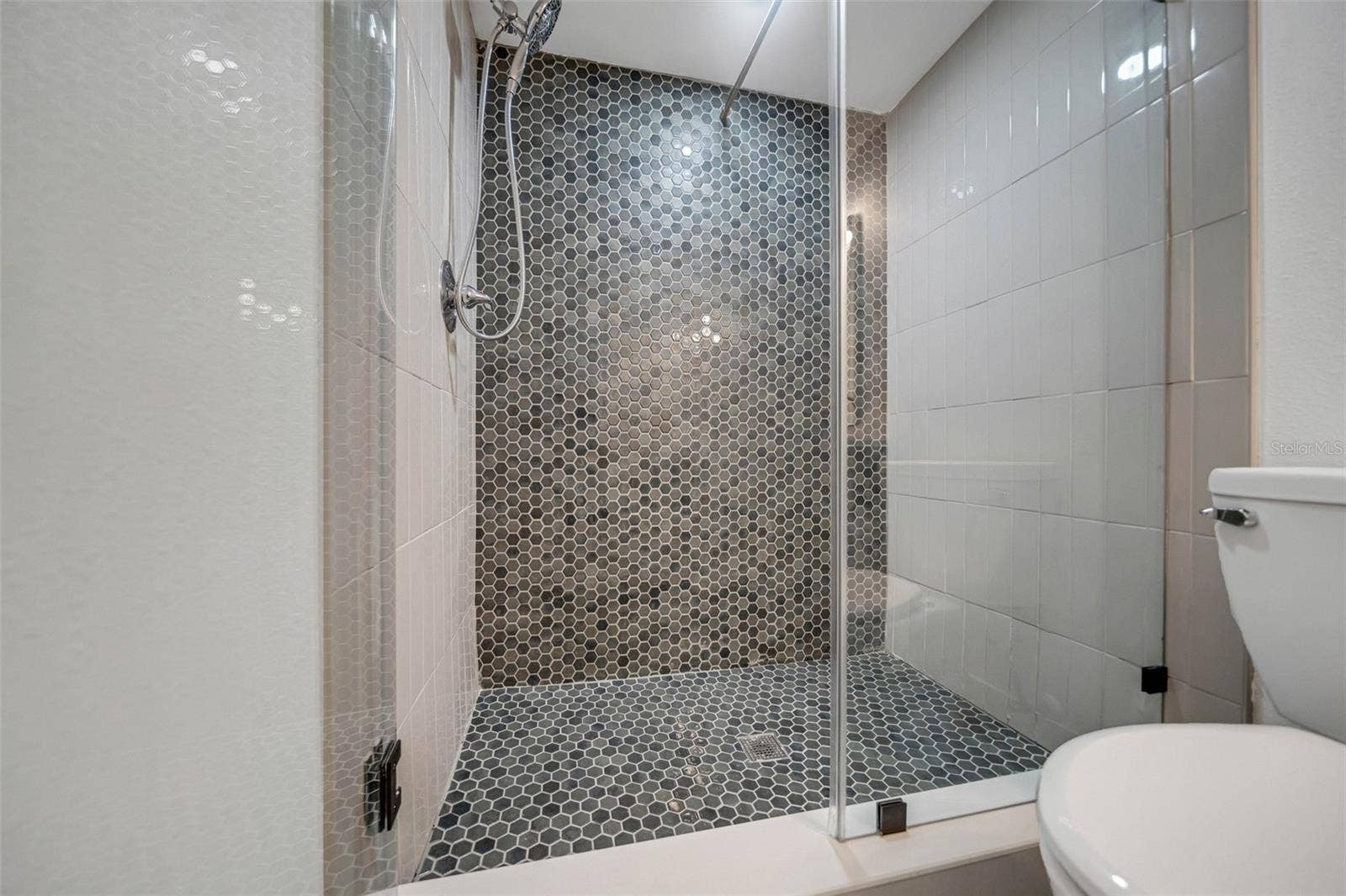 221 BEL FOREST DRIVE, #2, Belleair Bluffs, FL 33770 221 BEL FOREST DRIVE, #2, Belleair Bluffs, FL 33770