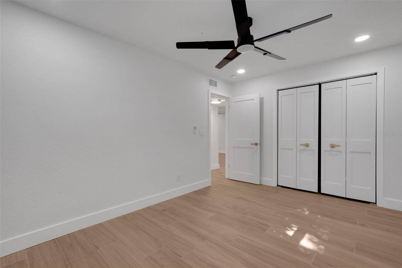 221 BEL FOREST DRIVE, #2, Belleair Bluffs, FL 33770 221 BEL FOREST DRIVE, #2, Belleair Bluffs, FL 33770