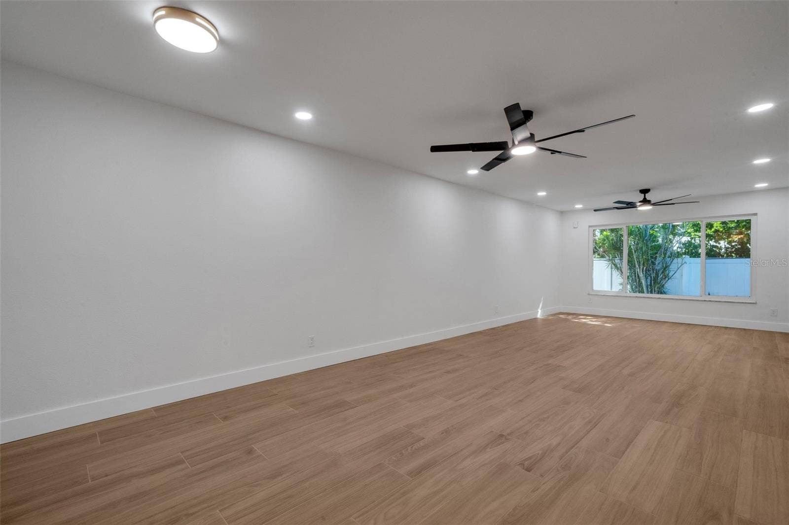 221 BEL FOREST DRIVE, #2, Belleair Bluffs, FL 33770 221 BEL FOREST DRIVE, #2, Belleair Bluffs, FL 33770