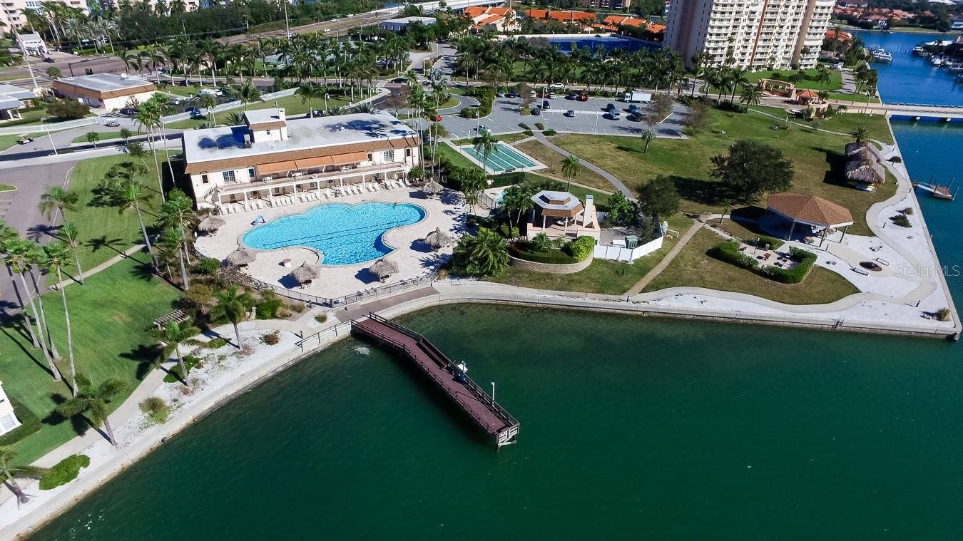 5200 BRITTANY DRIVE S, #606, St Petersburg, FL 33715