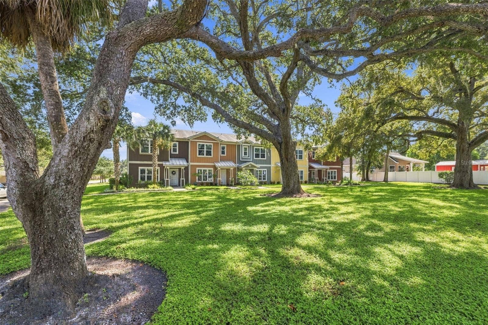 1123 DOUGLAS AVENUE, Dunedin, FL 34698