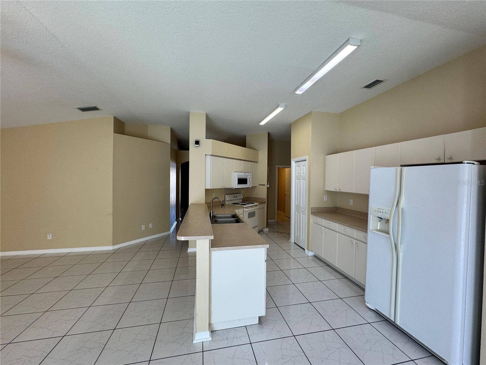 4707 RAMSHEAD DRIVE, Valrico, FL 33594 4707 RAMSHEAD DRIVE, Valrico, FL 33594