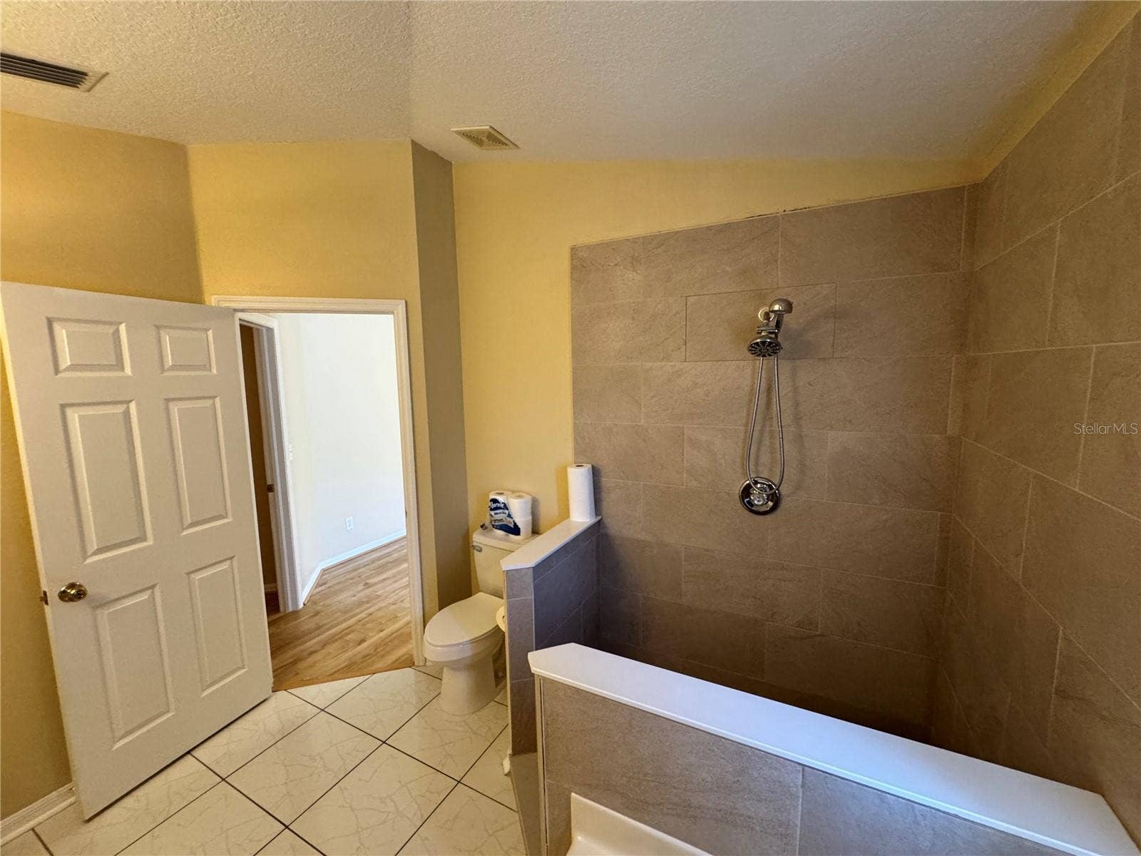 4707 RAMSHEAD DRIVE, Valrico, FL 33594 4707 RAMSHEAD DRIVE, Valrico, FL 33594