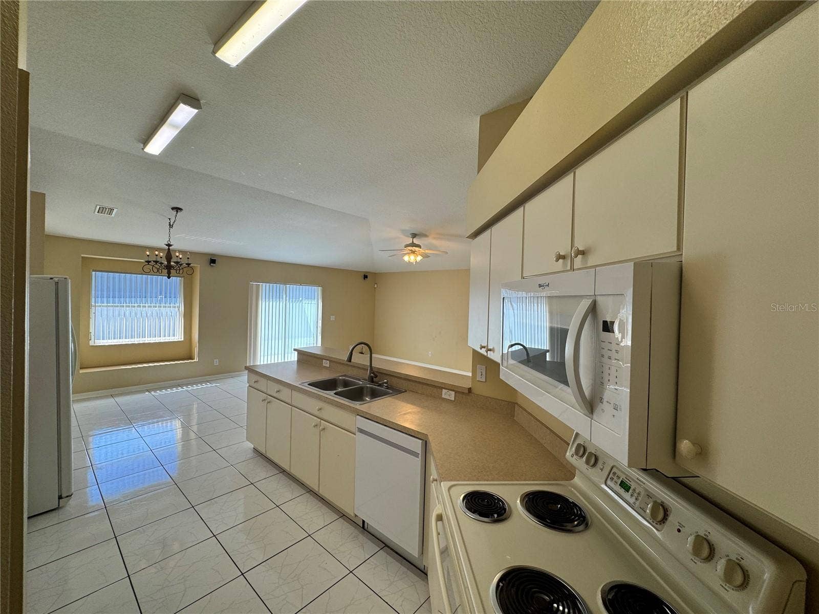4707 RAMSHEAD DRIVE, Valrico, FL 33594 4707 RAMSHEAD DRIVE, Valrico, FL 33594
