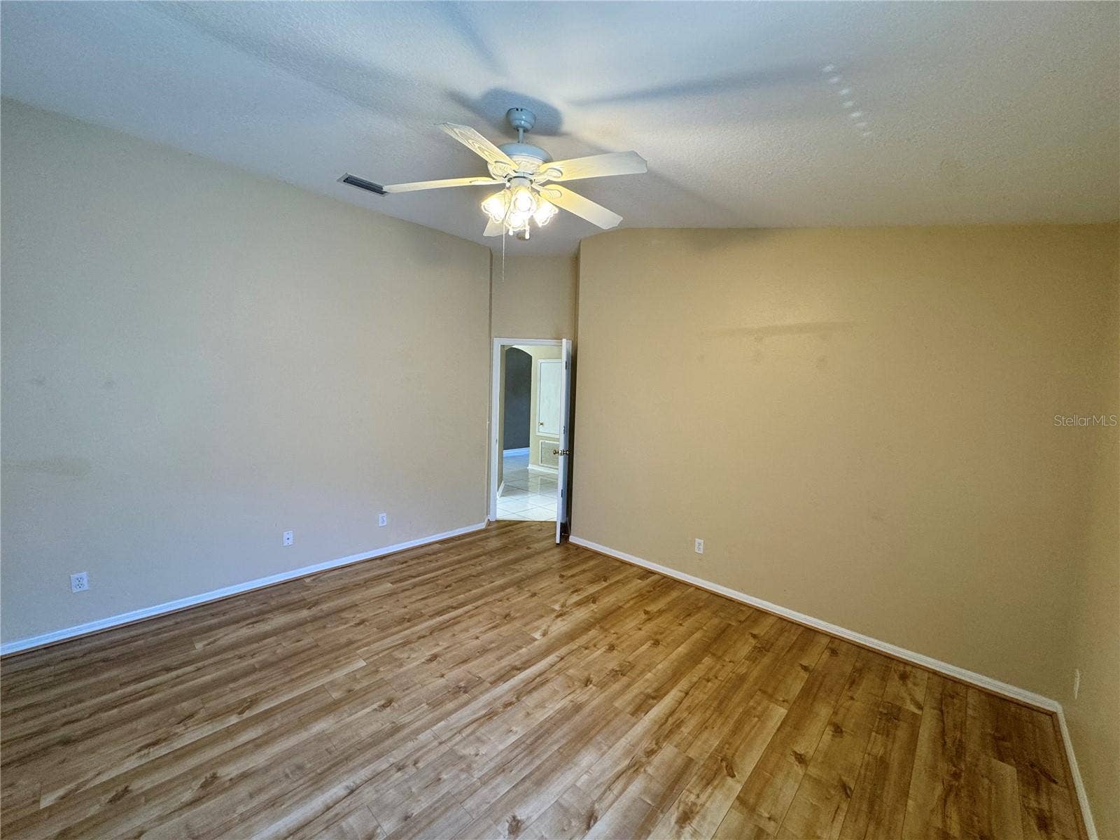 4707 RAMSHEAD DRIVE, Valrico, FL 33594 4707 RAMSHEAD DRIVE, Valrico, FL 33594