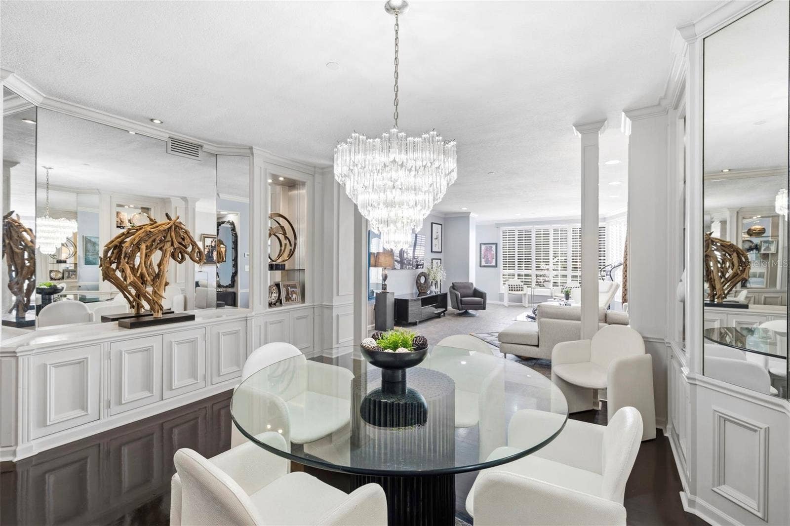 1 BEACH DRIVE SE, #2712, St Petersburg, FL 33701 1 BEACH DRIVE SE, #2712, St Petersburg, FL 33701