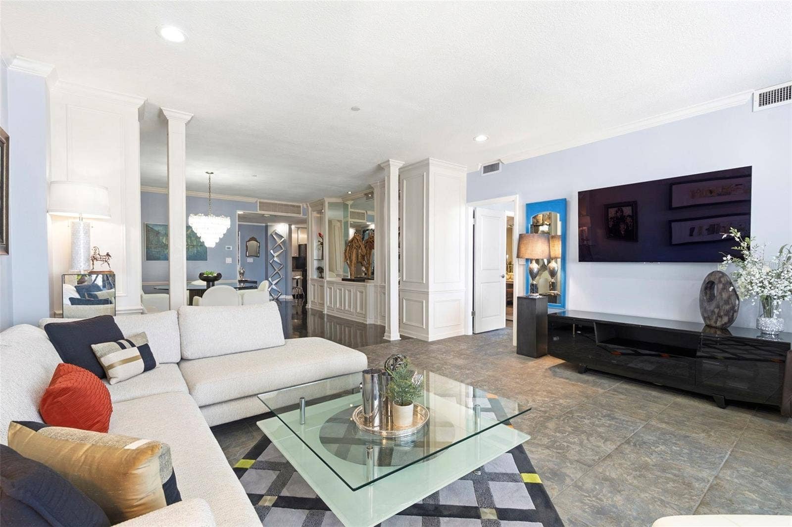 1 BEACH DRIVE SE, #2712, St Petersburg, FL 33701 1 BEACH DRIVE SE, #2712, St Petersburg, FL 33701