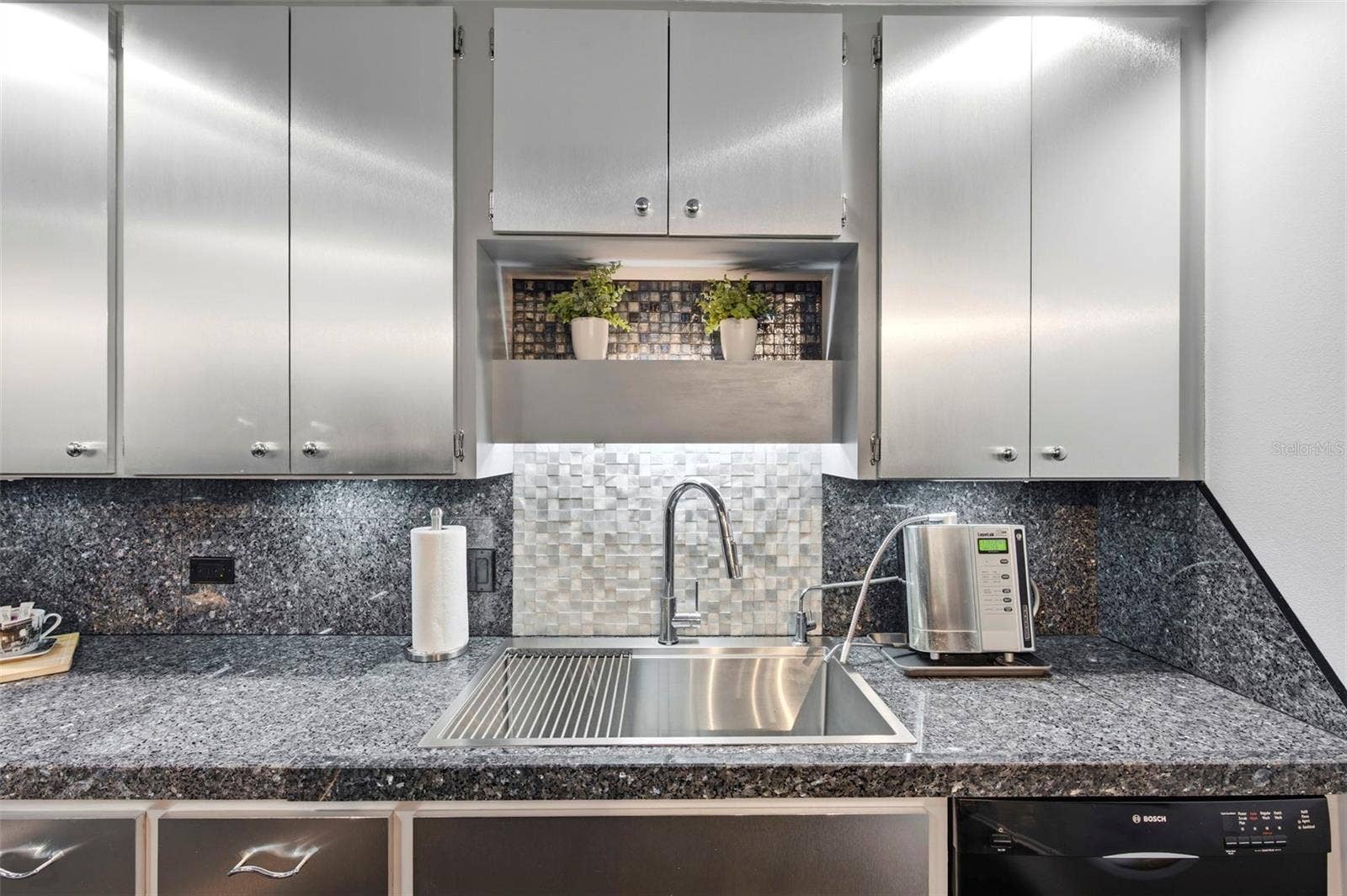 1 BEACH DRIVE SE, #2712, St Petersburg, FL 33701 1 BEACH DRIVE SE, #2712, St Petersburg, FL 33701