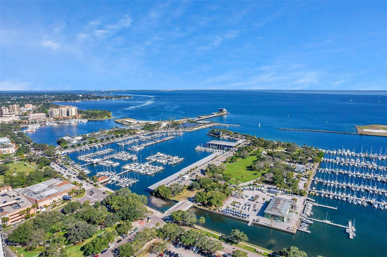1 BEACH DRIVE SE, #2712, St Petersburg, FL 33701 1 BEACH DRIVE SE, #2712, St Petersburg, FL 33701