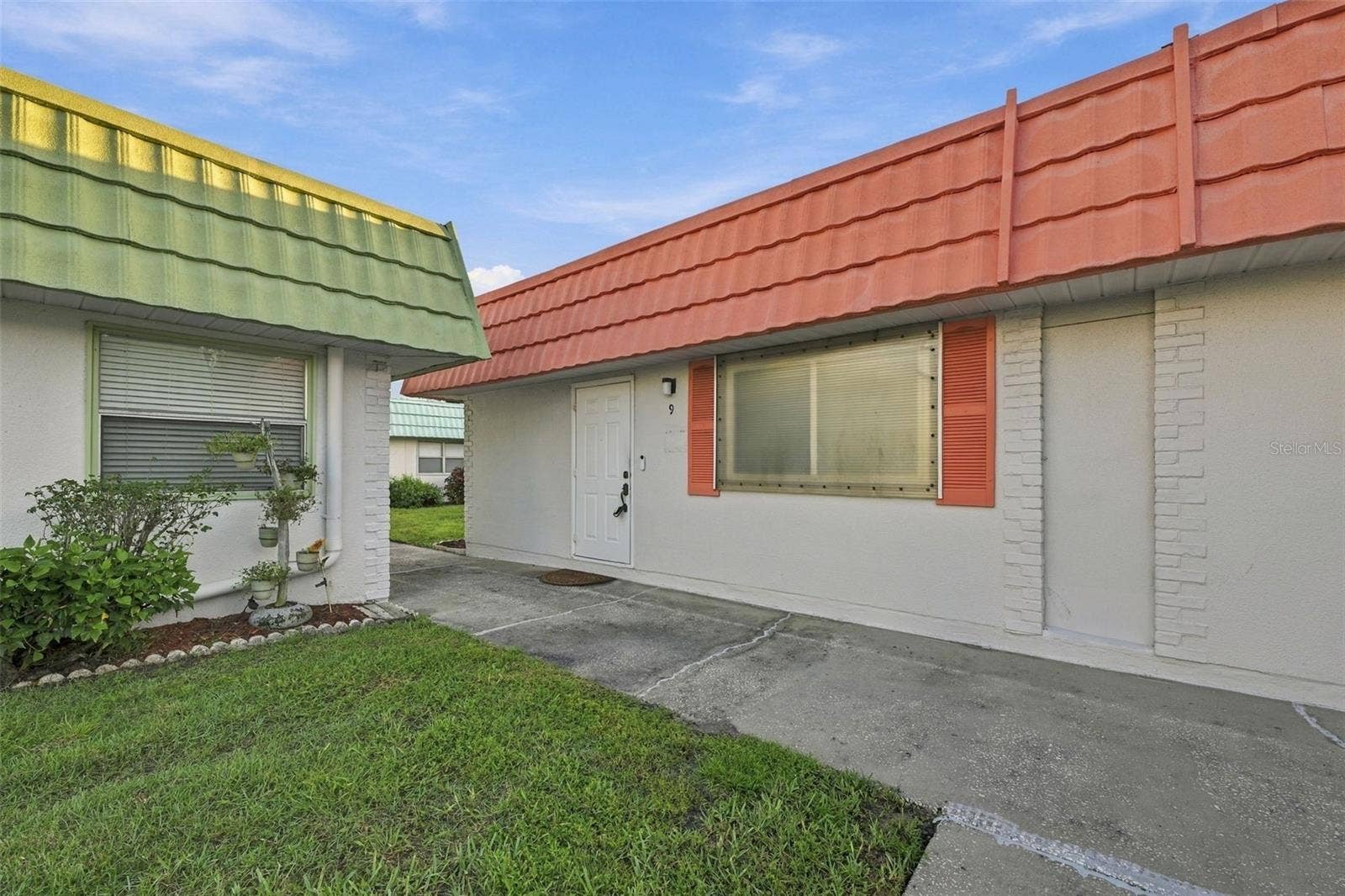 1802 BEDFORD LANE, #9, Sun City Center, FL 33573