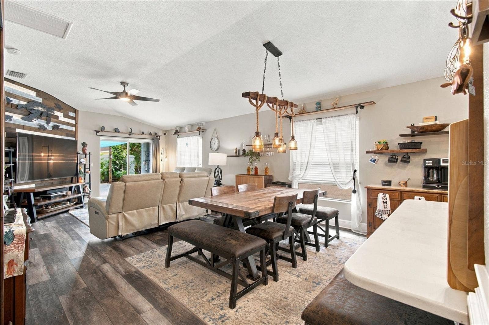 15412 QUAIL WOODS PLACE, Ruskin, FL 33573 15412 QUAIL WOODS PLACE, Ruskin, FL 33573