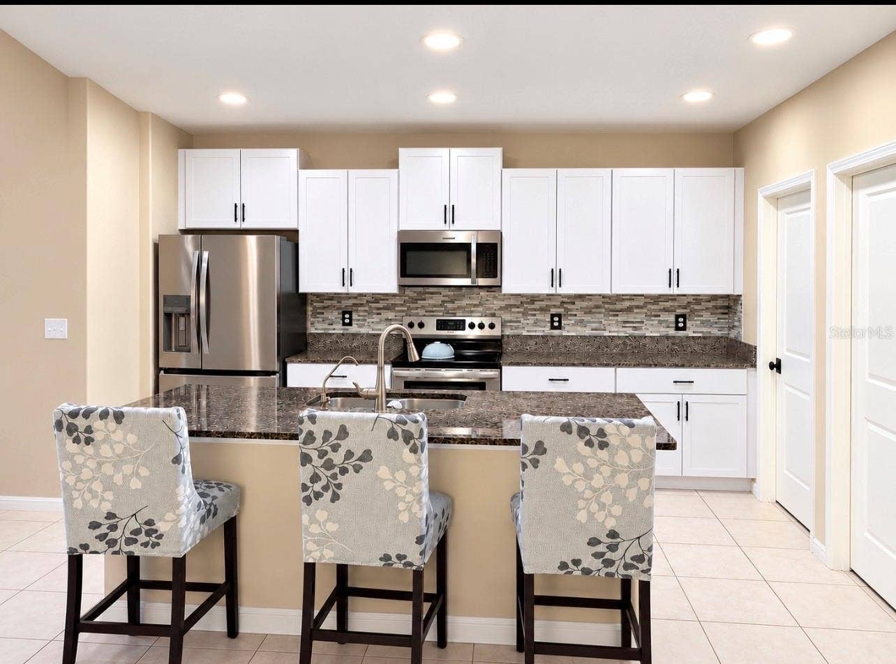 15705 FORT ISLAND PLACE, Sun City Center, FL 33573 15705 FORT ISLAND PLACE, Sun City Center, FL 33573