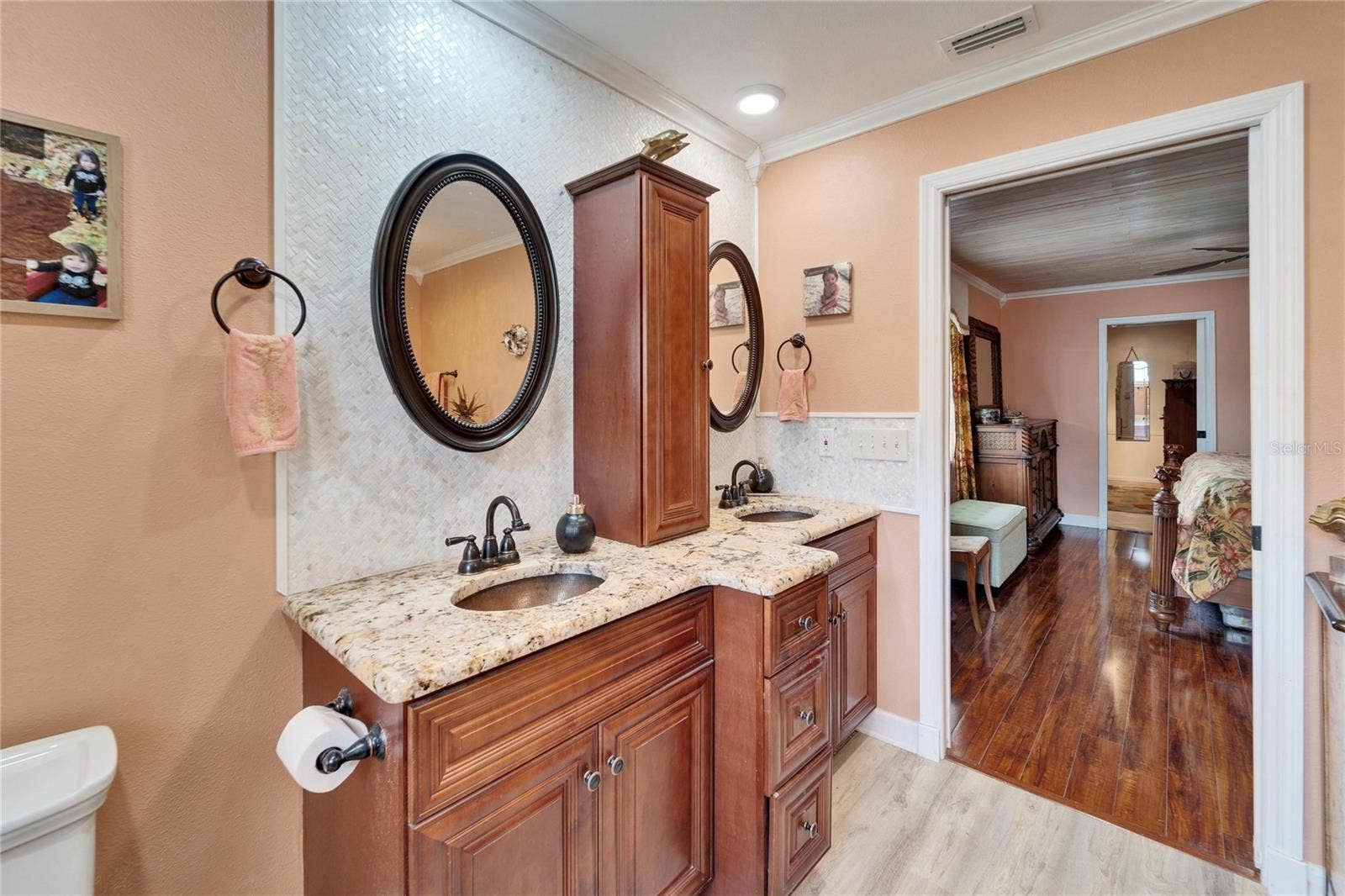 1710 NEW BEDFORD DRIVE, Sun City Center, FL 33573 1710 NEW BEDFORD DRIVE, Sun City Center, FL 33573