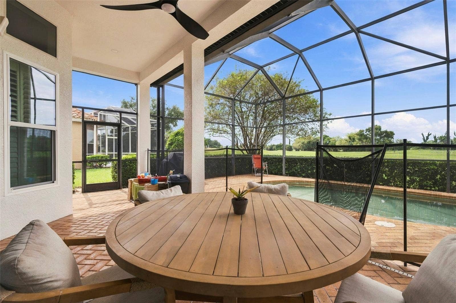 9925 SAGO POINT DRIVE, Seminole, FL 33777 9925 SAGO POINT DRIVE, Seminole, FL 33777