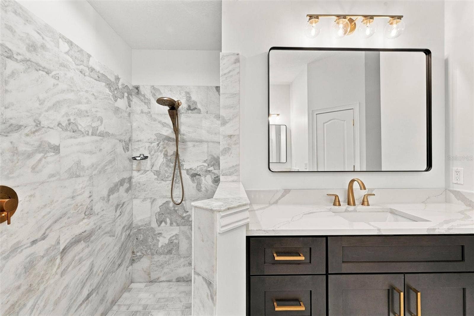 9925 SAGO POINT DRIVE, Seminole, FL 33777 9925 SAGO POINT DRIVE, Seminole, FL 33777