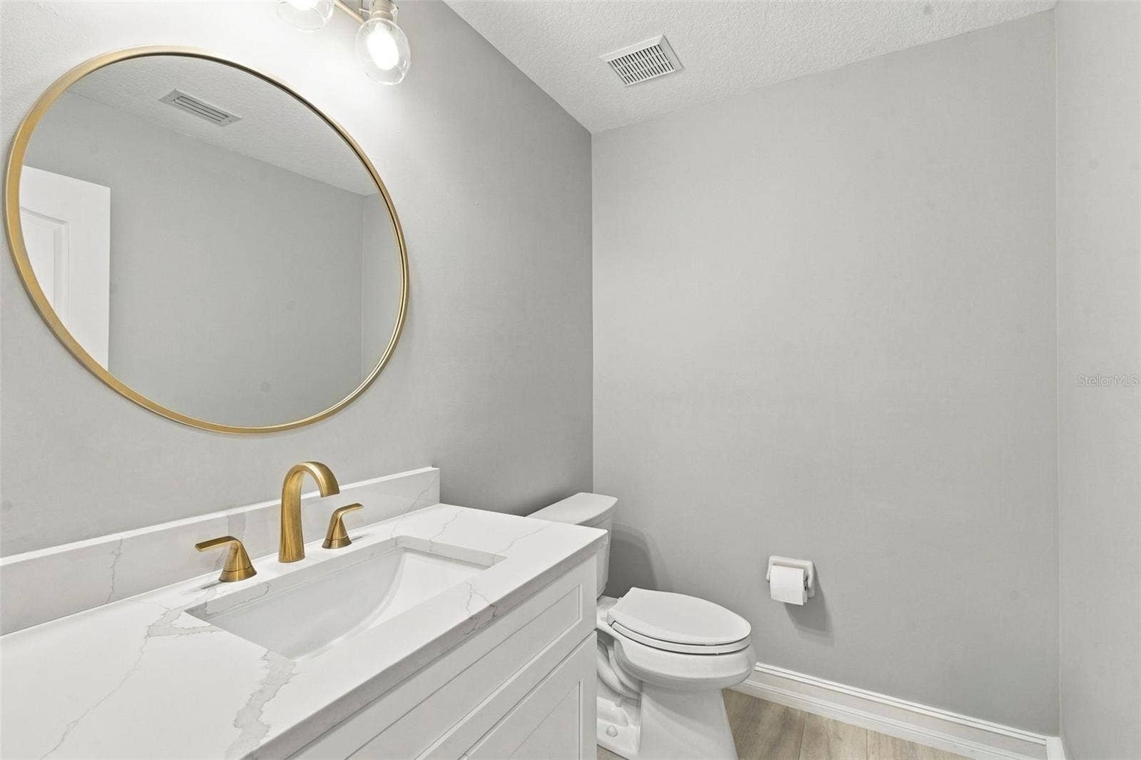9925 SAGO POINT DRIVE, Seminole, FL 33777 9925 SAGO POINT DRIVE, Seminole, FL 33777