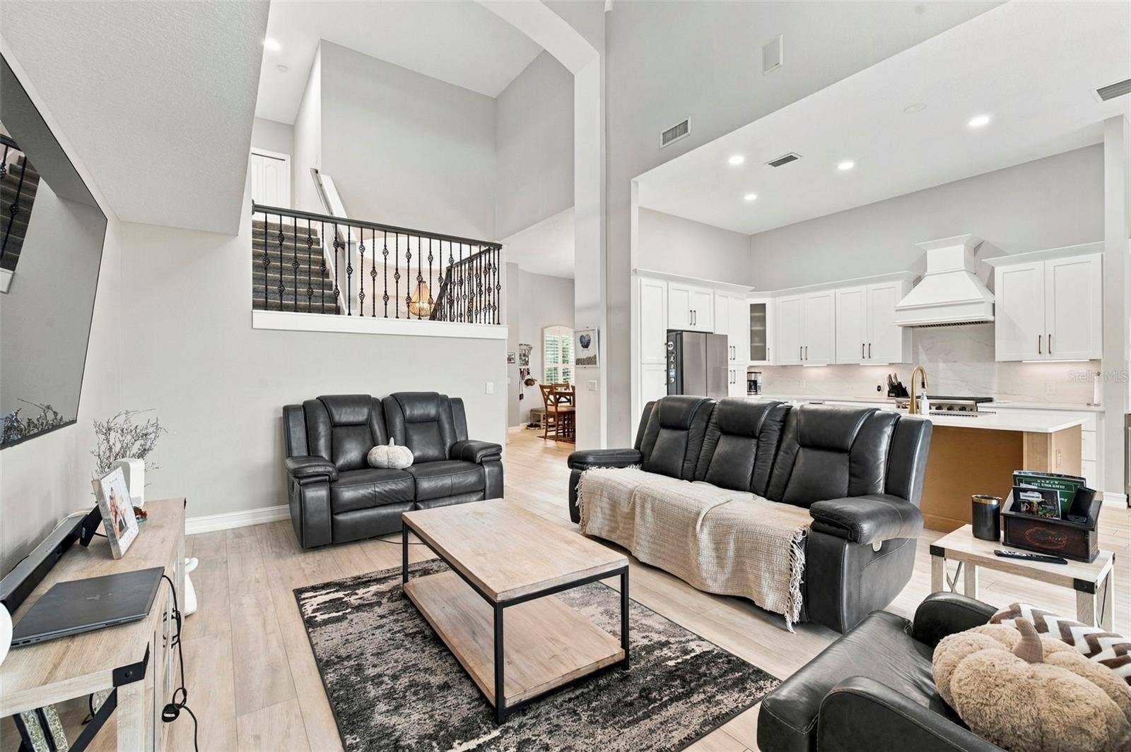 9925 SAGO POINT DRIVE, Seminole, FL 33777 9925 SAGO POINT DRIVE, Seminole, FL 33777