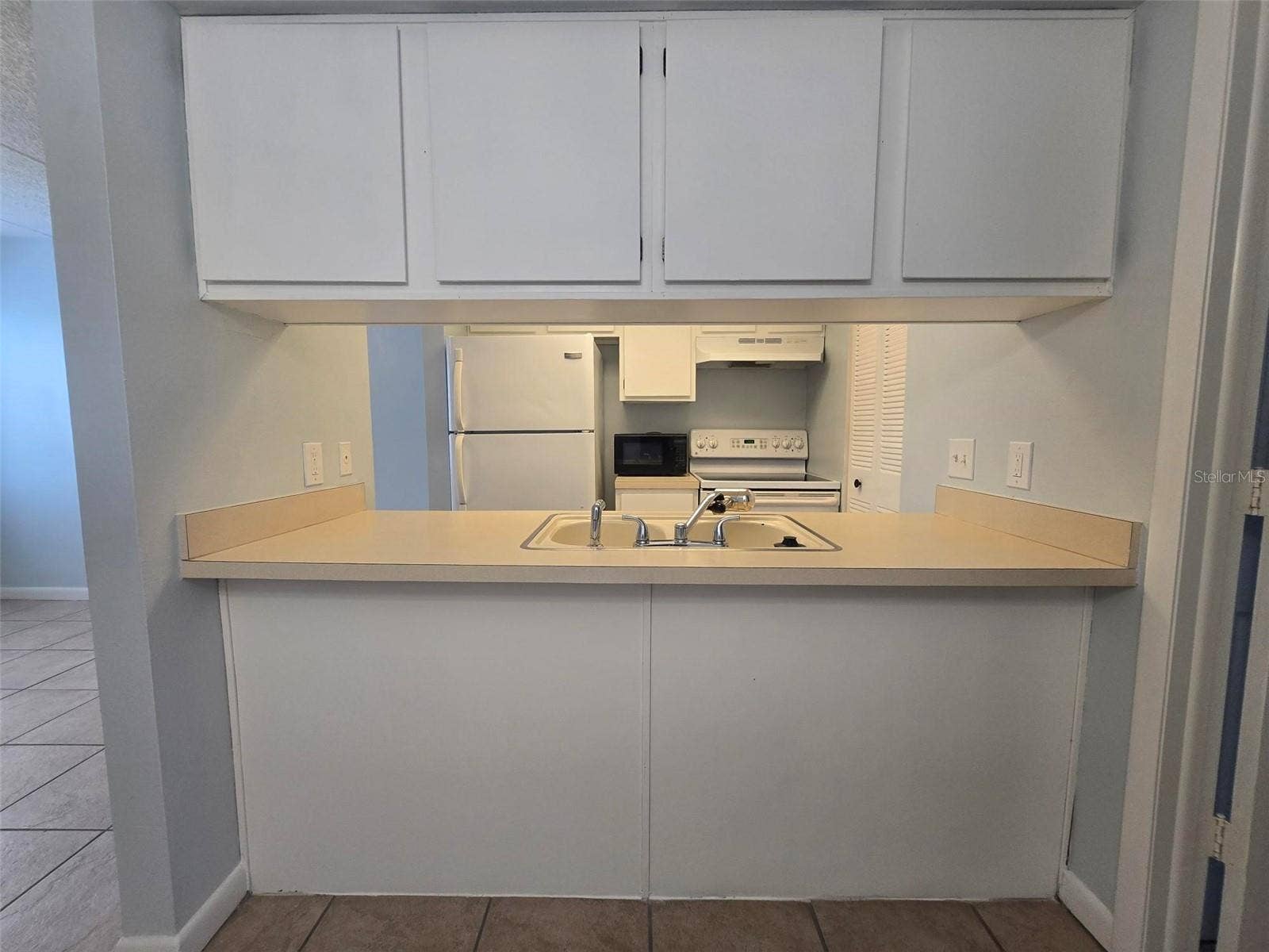 4922 W GANDY BOULEVARD, #G102, Tampa, FL 33611