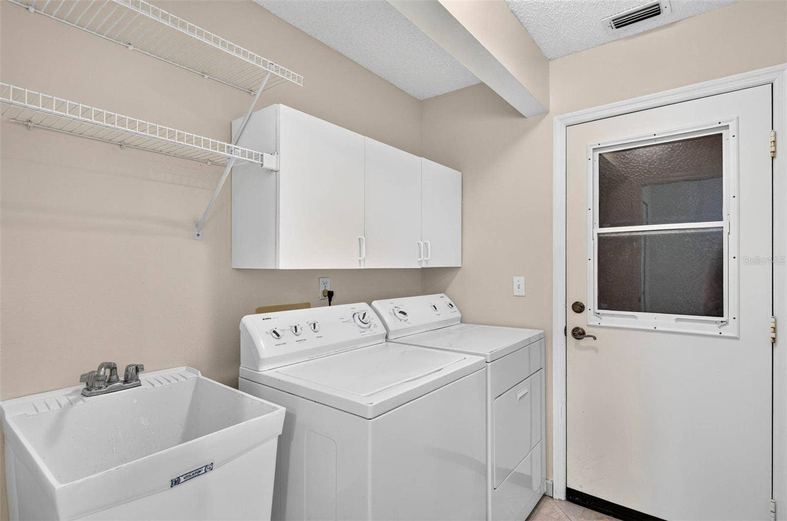 1704 TREMONT COURT, Sun City Center, FL 33573
