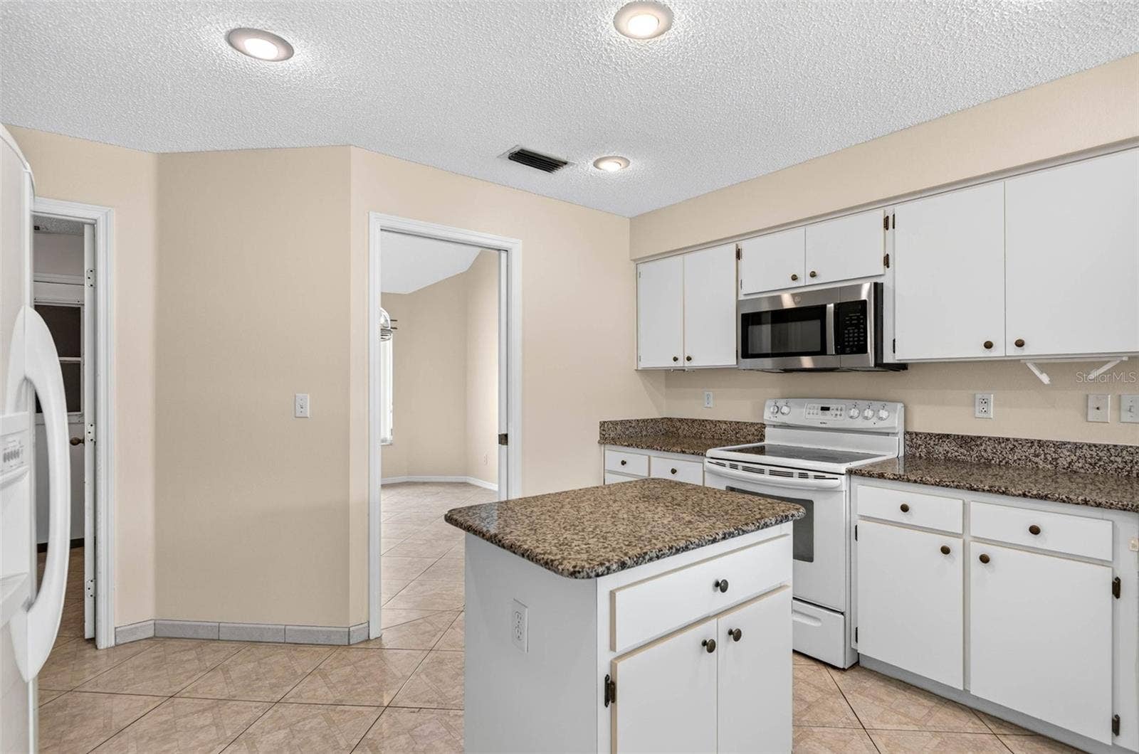 1704 TREMONT COURT, Sun City Center, FL 33573
