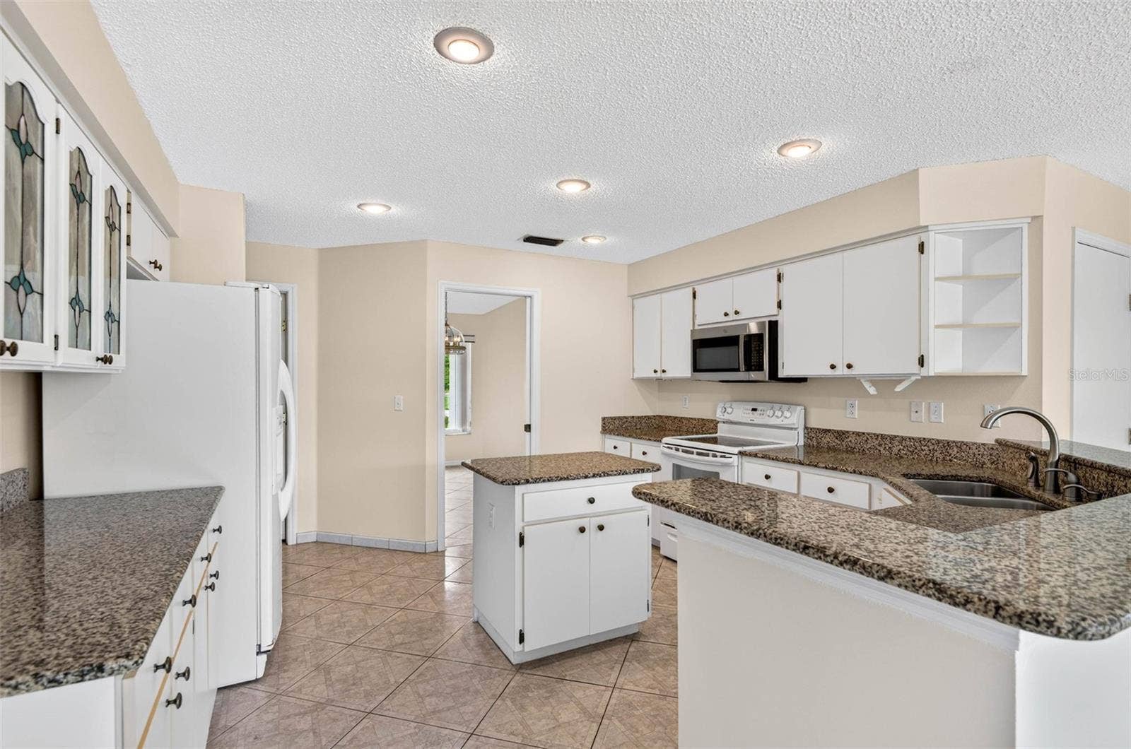 1704 TREMONT COURT, Sun City Center, FL 33573